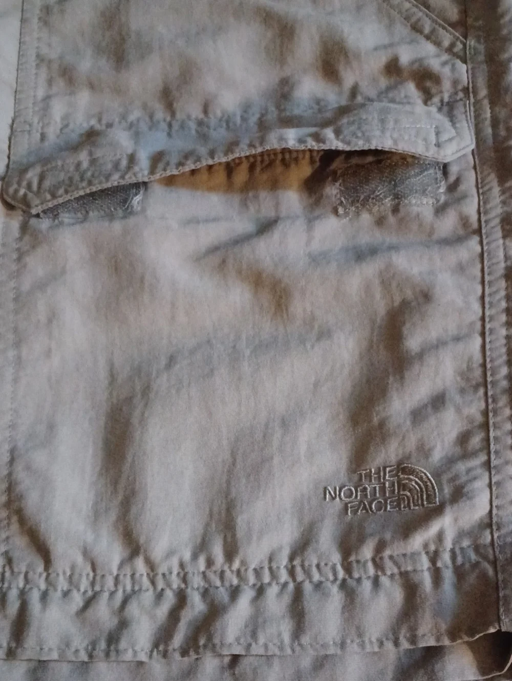 The North Face Men's Khaki Nylon Cargo Shorts Size L
